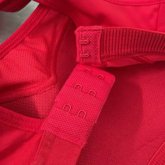 Women's Victoria’s Secret Sport Incredible Lightweight Max Sports Bra 34C - Picture 13 of 16